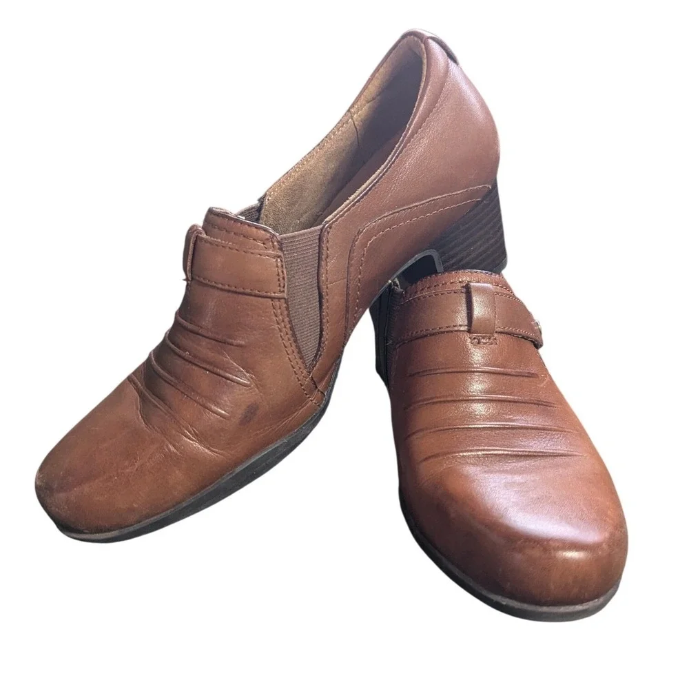 Clarks Artisan Leather Shooties Womens 9 Brown Slip On‎ Block Heel 60587364